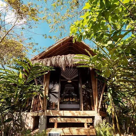 Inigtan Lio Bamboo Cottages El Nido Exterior photo
